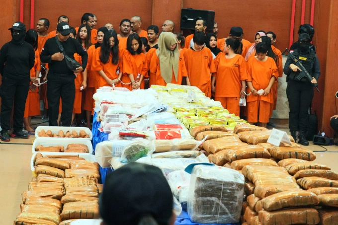 Indonesia Arrests 285 in Drug Crackdown, Seizes Over Half Ton
