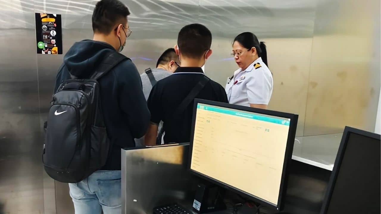 Three Taiwanese Men Arrested at Suvarnabhumi Airport Over Nationwide Scam Links
