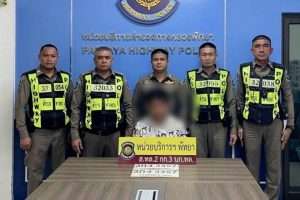 Two Men Caught Using Fake Plates in Chonburi