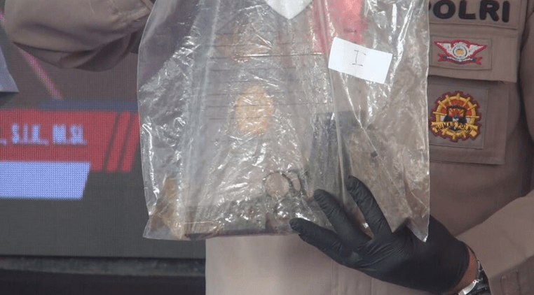 Bali Breakthrough Police Find Guns in Aussie Murder Case (2)