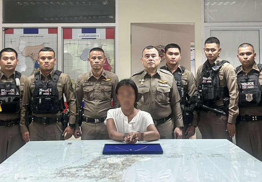 Lifeguard, Locals Nab Tourist Chain Snatcher in Patong