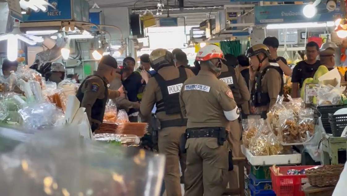Market Shooting in Chatuchak Leaves 6 Dead, 2 Injured