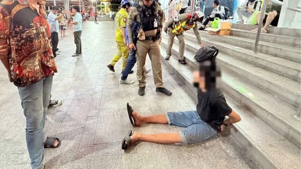 Ex Boxer Sets Fire to Tourists in Bangkok Mall Attack 1