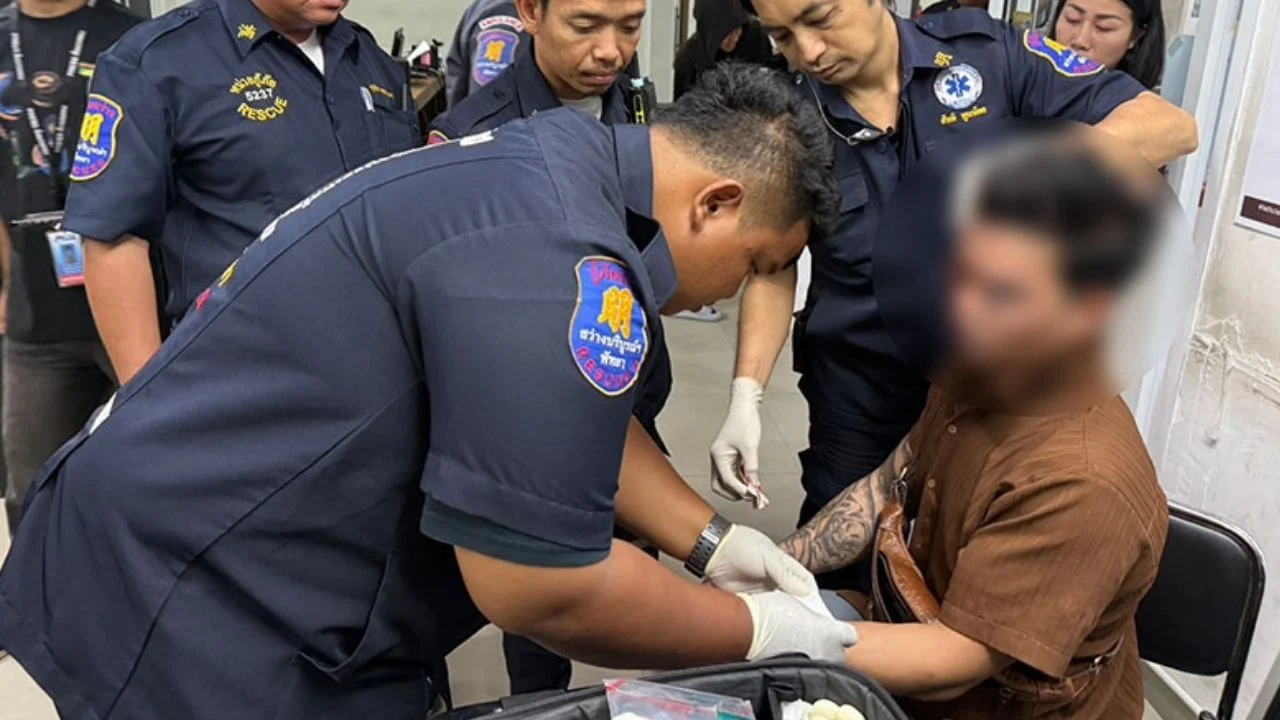 Cambodian Man Beaten After Secretly Filming Thai Teen
