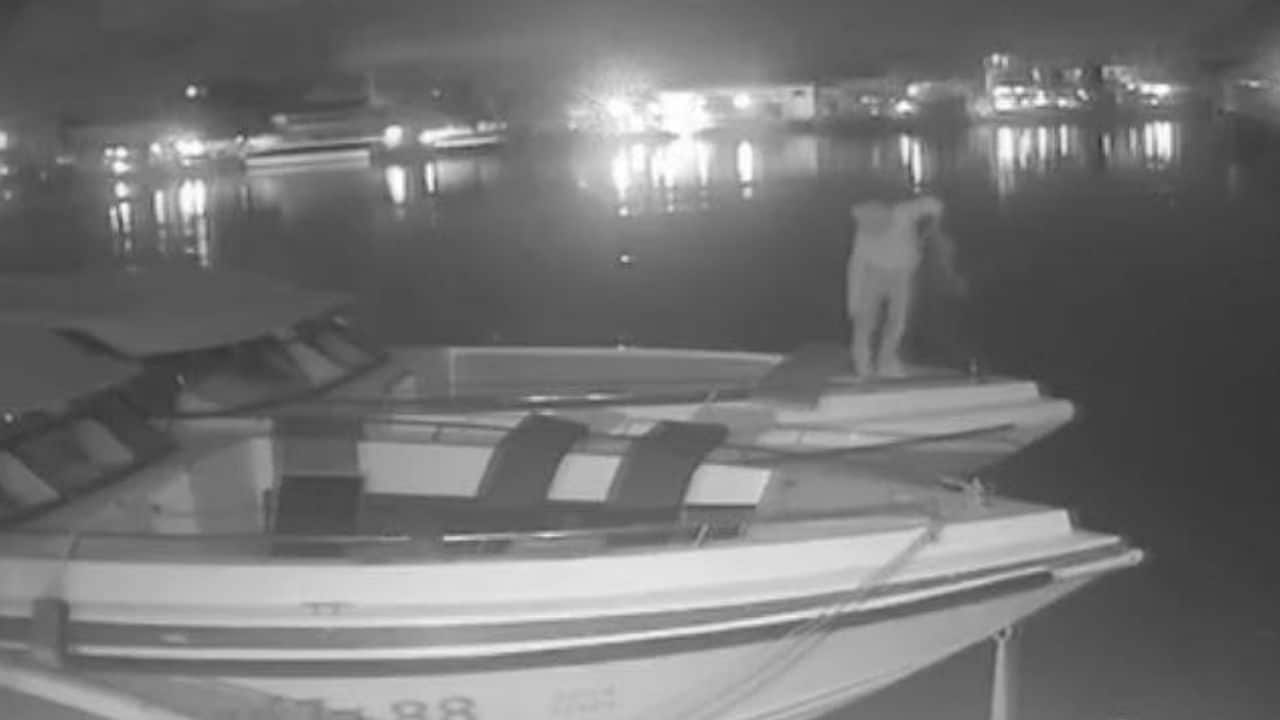 Thief Steals Speedboat Abandons It off Phuket
